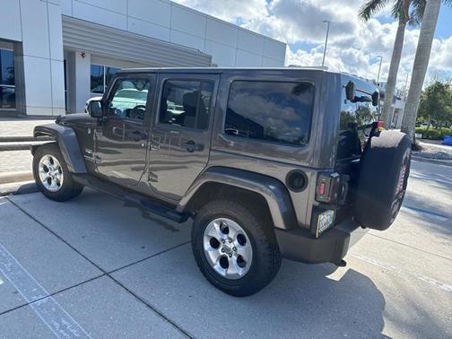 2014 Jeep Wrangler Unlimited Sahara