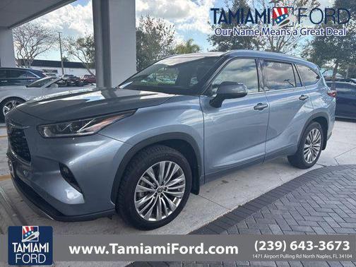 2022 Toyota Highlander Platinum