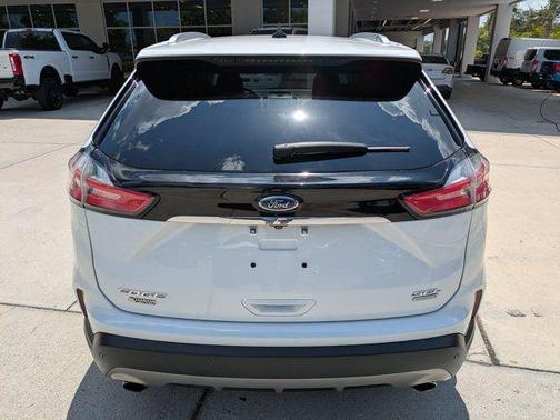 Oxford White 2020 Ford Edge SEL