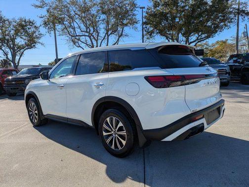 2024 INFINITI QX60 Pure