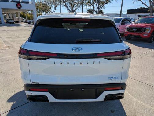 2024 INFINITI QX60 Pure