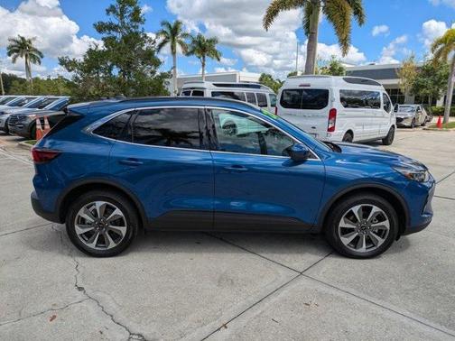 2023 Ford Escape Platinum