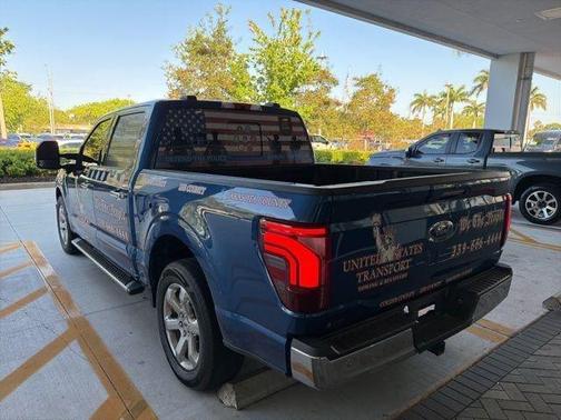 ATLAS BLUE METALLIC 2022 Ford F-150 XLT