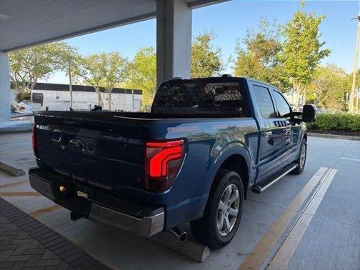ATLAS BLUE METALLIC 2022 Ford F-150 XLT