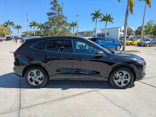 AGATE BLACK METALLIC 2023 Ford Escape ST-Line