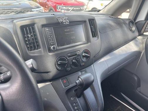 2020 Nissan NV200 SV