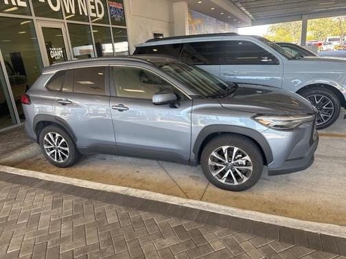2022 Toyota Corolla Cross XLE
