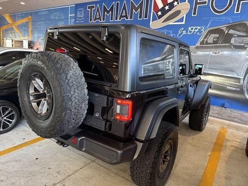 Black Clearcoat 2025 Jeep Wrangler Willys