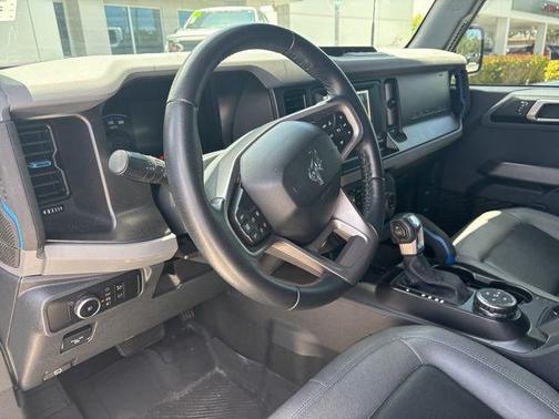 CARBONIZED GRAY METALLIC 2023 Ford Bronco Black Diamond
