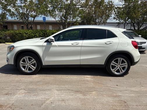 2018 Mercedes-Benz GLA 250 Base