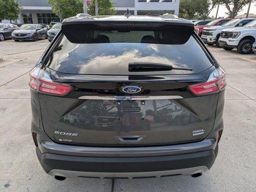 MAGNETIC METALLIC 2019 Ford Edge SEL