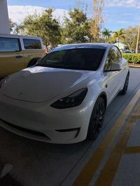 2022 Tesla Model Y Performance Dual Motor All-Wheel Drive