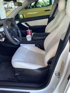 2022 Tesla Model Y Performance Dual Motor All-Wheel Drive