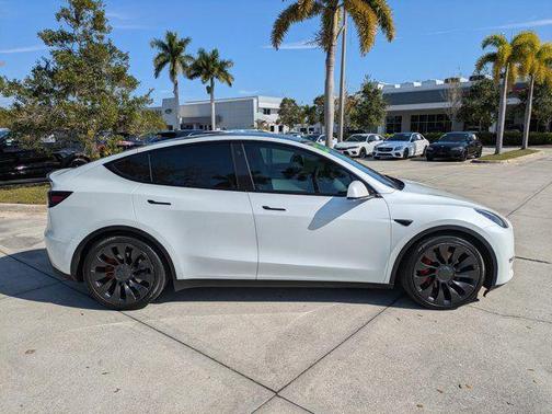 2022 Tesla Model Y Performance Dual Motor All-Wheel Drive