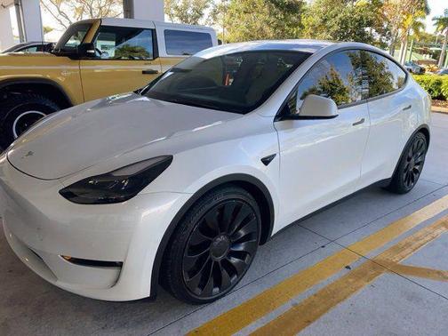 2022 Tesla Model Y Performance Dual Motor All-Wheel Drive