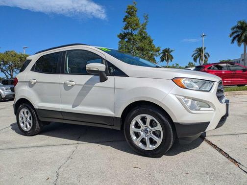 WHITE PLATINUM MET TRI-COAT 2018 Ford EcoSport SE