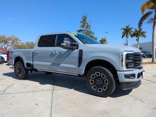 2025 Ford F-350 Platinum