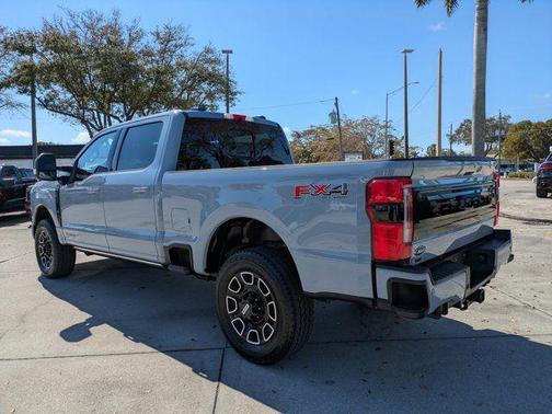 2025 Ford F-350 Platinum