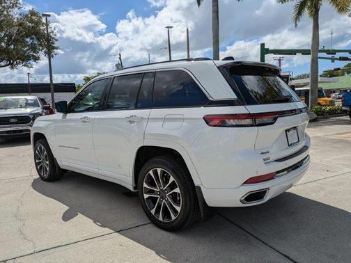 2023 Jeep Grand Cherokee Overland