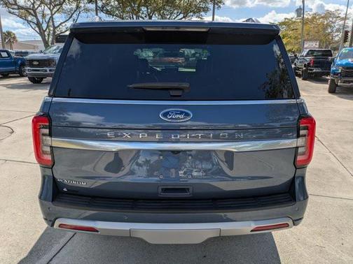 2022 Ford Expedition Platinum