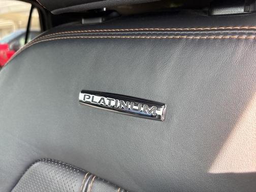 2022 Ford Expedition Platinum