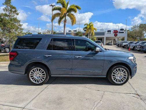 2022 Ford Expedition Platinum