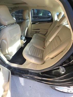 2015 Ford Fusion Hybrid SE