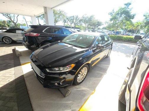 2015 Ford Fusion Hybrid SE