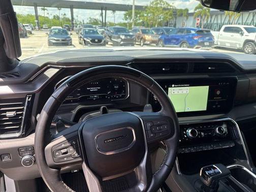 White Frost Tricoat 2025 GMC Sierra 1500 Denali Ultimate