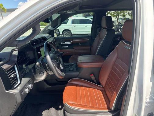 White Frost Tricoat 2025 GMC Sierra 1500 Denali Ultimate
