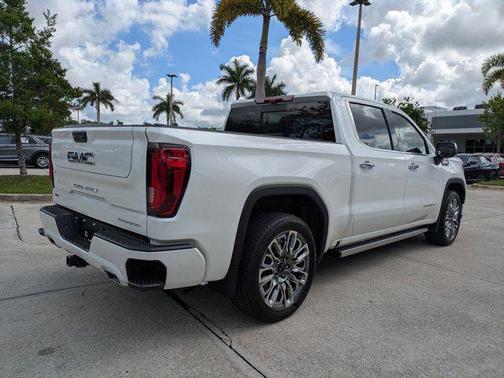 White Frost Tricoat 2025 GMC Sierra 1500 Denali Ultimate