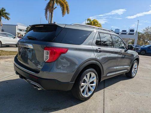 2023 Ford Explorer Platinum