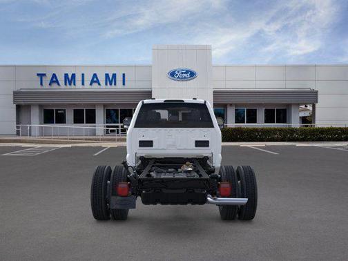 OXFORD WHITE 2026 Ford F-450 XL