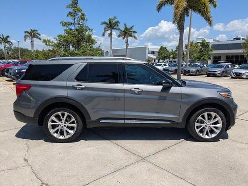 2021 Ford Explorer Platinum