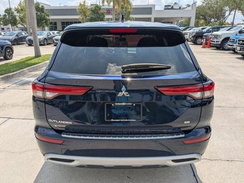 2024 Mitsubishi Outlander SE Black Edition S-AWC