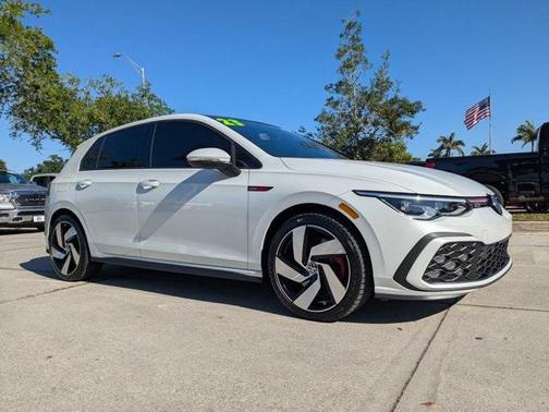 2023 Volkswagen Golf GTI 2.0T SE DSG