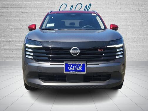Gun Metallic/Scarlet Ember Tintcoat 2026 Nissan Kicks SR
