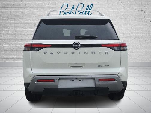 Pearl White Tricoat 2023 Nissan Pathfinder SL 4WD
