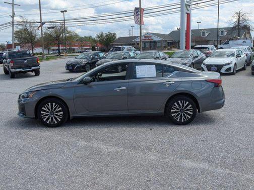 2023 Nissan Altima 2.5 SV