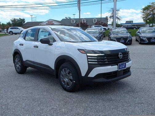 2025 Nissan Kicks S