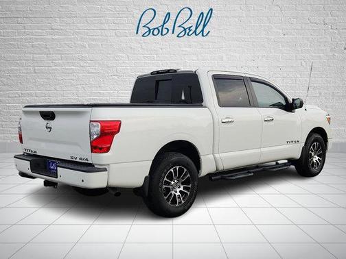 2021 Nissan Titan SV