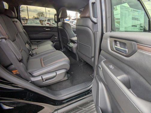 2025 Nissan Armada SL 4WD