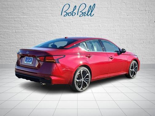 2025 Nissan Altima SR FWD