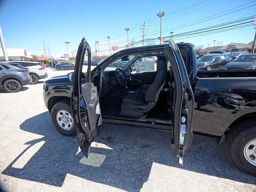 2025 Nissan Frontier S