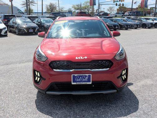 2022 Kia Niro LX
