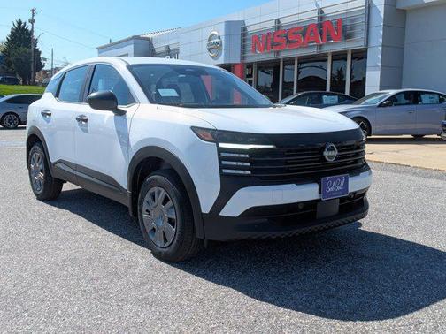 2025 Nissan Kicks S