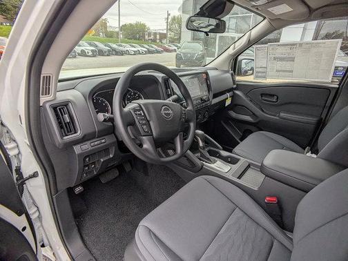 2025 Nissan Frontier S