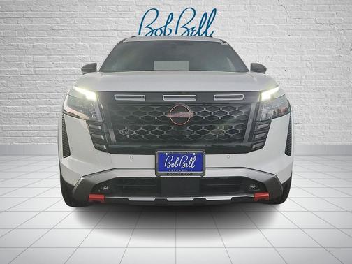 Everest White Pearl Tricoat 2026 Nissan Pathfinder Rock Creek