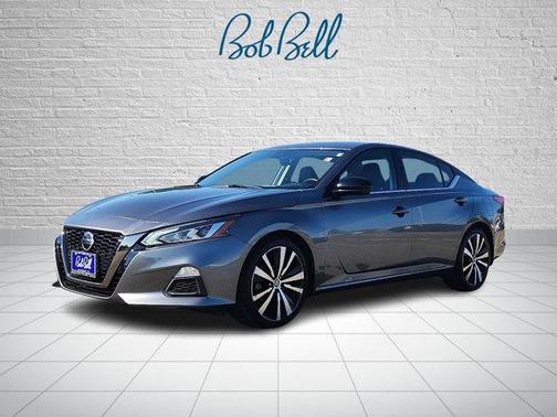 2022 Nissan Altima SR FWD