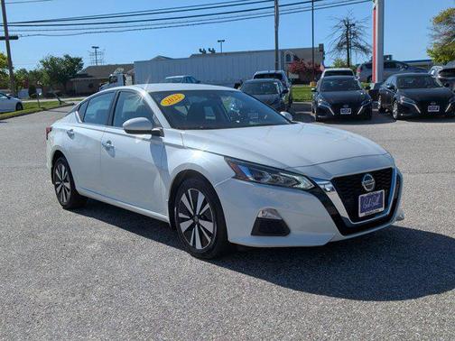 2022 Nissan Altima 2.5 SV